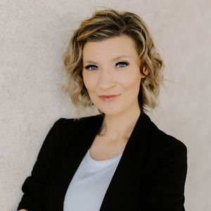 Meet your Posher, Desiree